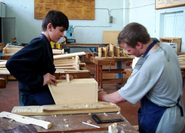 Н. Назарбаев: ПТУ - красивый подарок для наших молодых людей