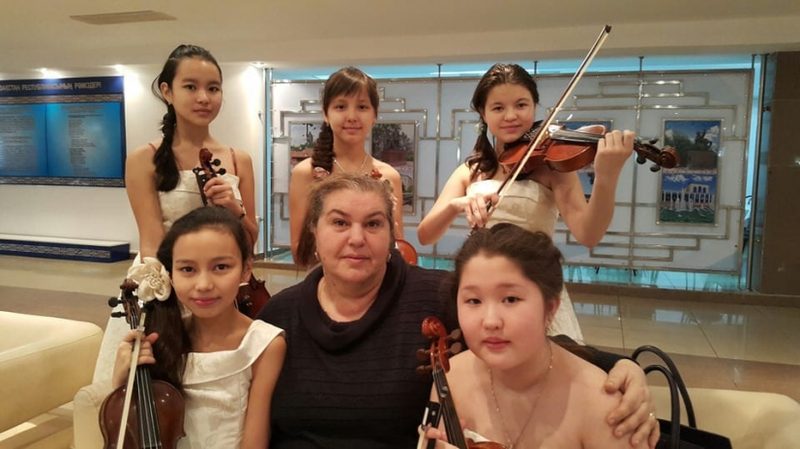 Спустя 17 лет известный музыкант получила гражданство Казахстана