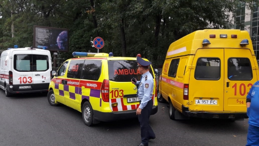 ДТП в Алматы: пострадало шесть человек