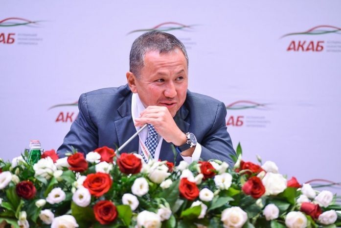 «Астана Моторс» привезет роллс-ройсы и еще 16 автоновинок