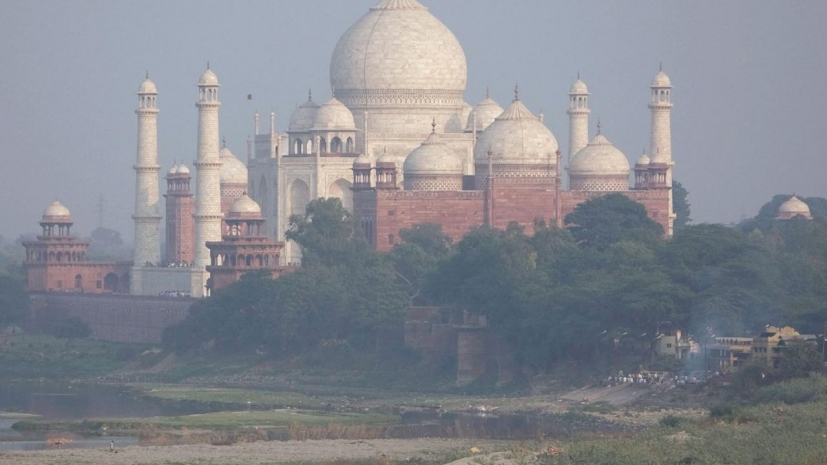 В Индии забили тревогу из-за состояния Тадж-Махала