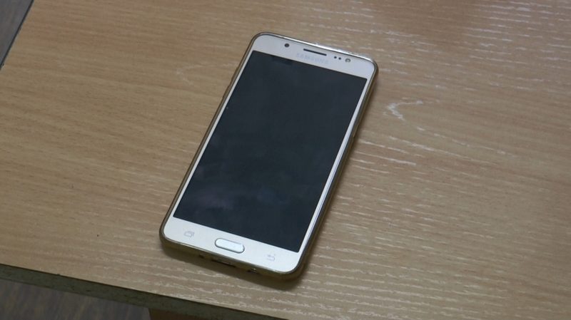 Алматинские полицейские выявляют продавцов ворованных телефонов