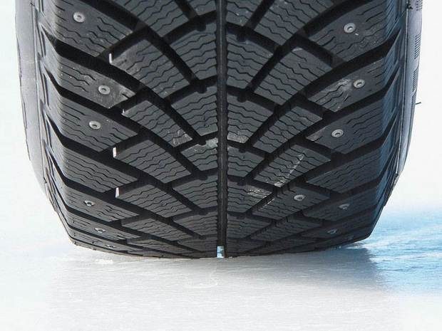 Привести резину в порядок от автовладельцев требуют полицейскиеЭксклюзив