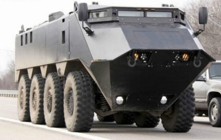 Уникальный БТР от Cadillac может использоваться для разгона толпы