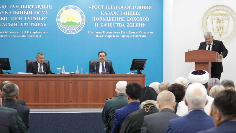 Предприятия ВКО поддерживают решение президента о повышении зарплаты