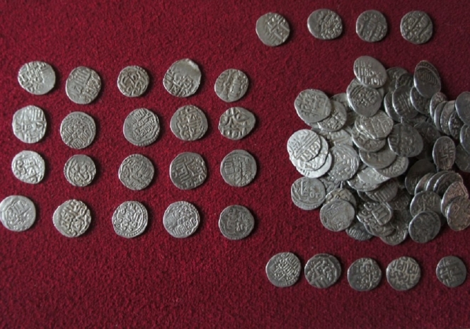 Суслик нашел клад Золотой Орды