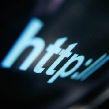 Около трети казахстанцев не пользуется Интернетом