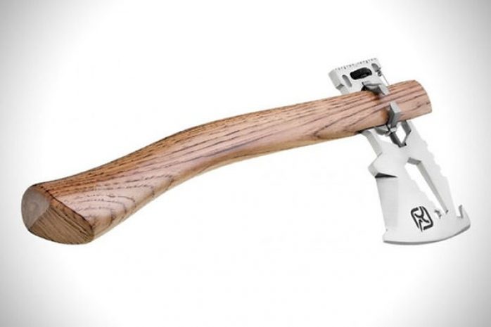 Повседневный дизайн: топор-мультитул