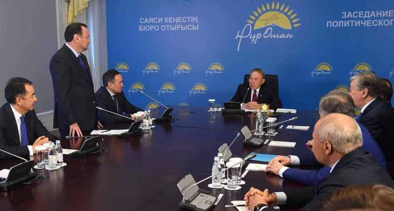 Н. Назарбаев представил нового заместителя председателя партии «Нур Отан»