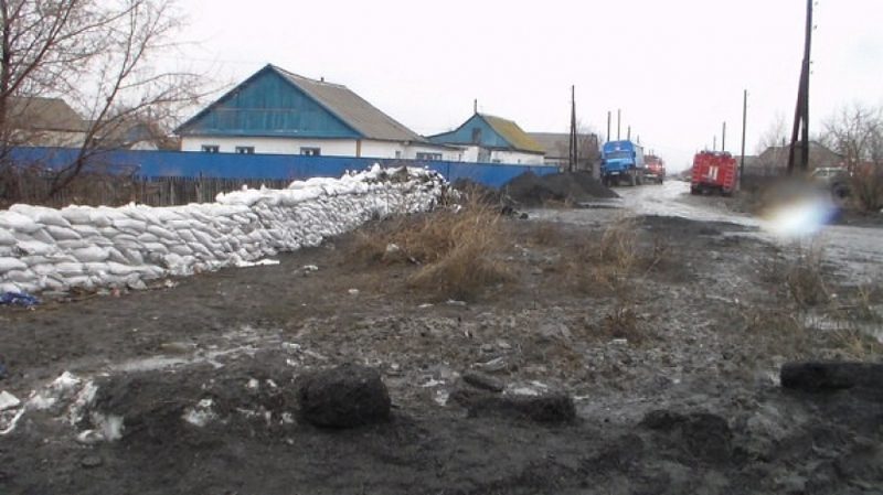 В ряде североказахстанских сел спала вода