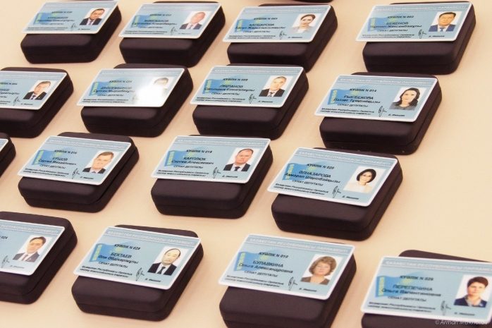 В ЦИКе зарегистрировали новых депутатов сената