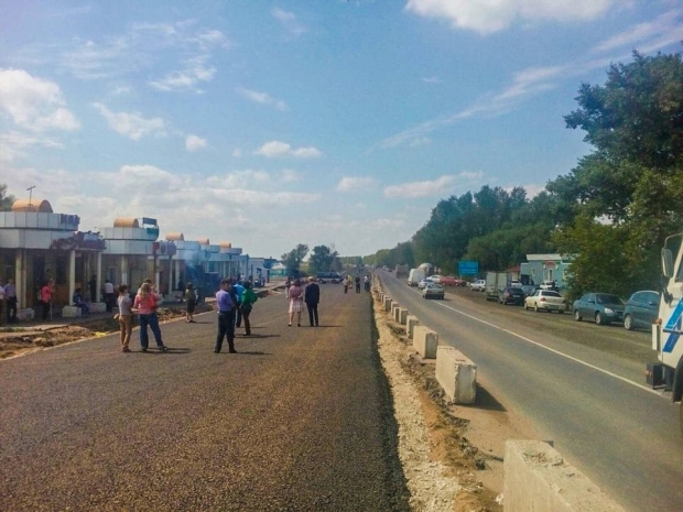 С рабочими автобана Павлодар - Астана обещают рассчитаться до конца недели