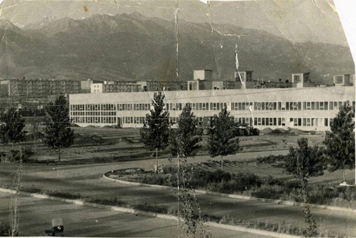 Кто снёс АХБК?