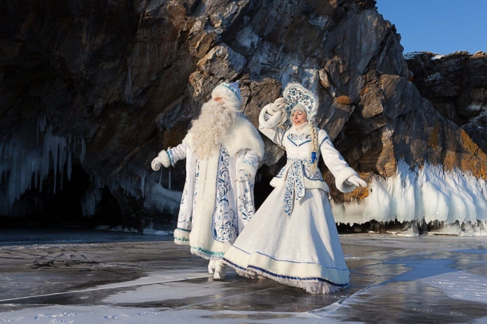 День Деда Мороза и Снегурочки и фестиваль Ароматной пагоды во Вьетнаме