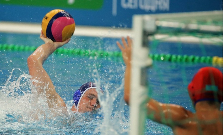Казахстанские ватерполисты уступили россиянам