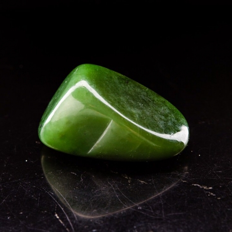 В теле казахстанец пытался провезти 5 кг нефрита