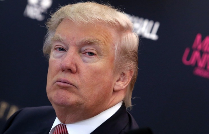 Трамп оттолкнул премьера Черногории на саммите НАТО. ВИДЕО