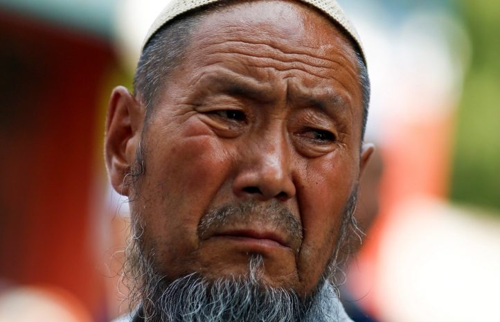 «Перевоспитание» в КНР — казахи должны петь оды китайскому народу