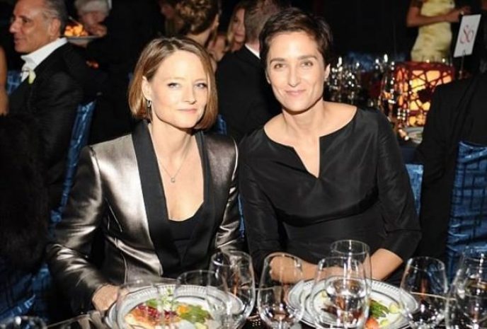 Джоди Фостер женилась на своей подруге