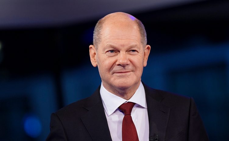 Каждый второй житель ФРГ недоволен канцлером Шольцем