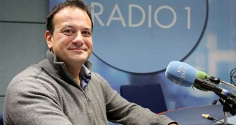 Премьер-министром Ирландии стал гей с индийскими корнями