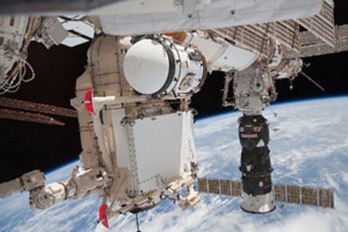 В Роскосмосе решили сэкономить на двигателях нового модуля МКС