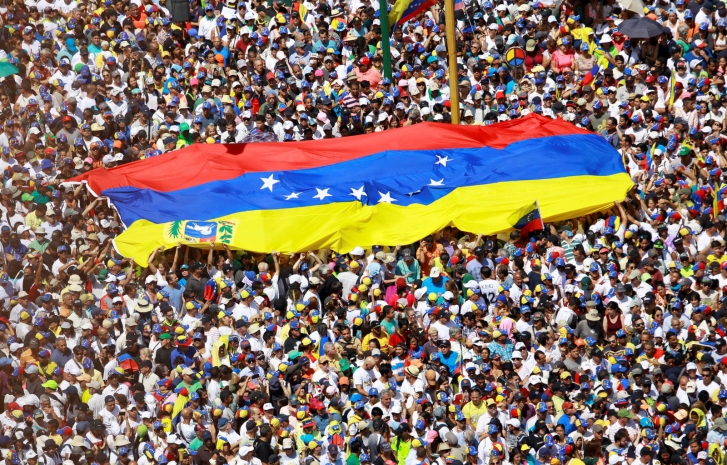 Десятки тонн золота за долги конфисковали у Венесуэлы