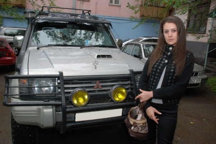 Алматинка засудила АЗС за некачественный бензин