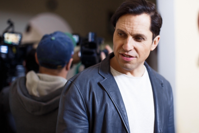 Ты проклял его — фанаты Децла атакуют Александра Ревву