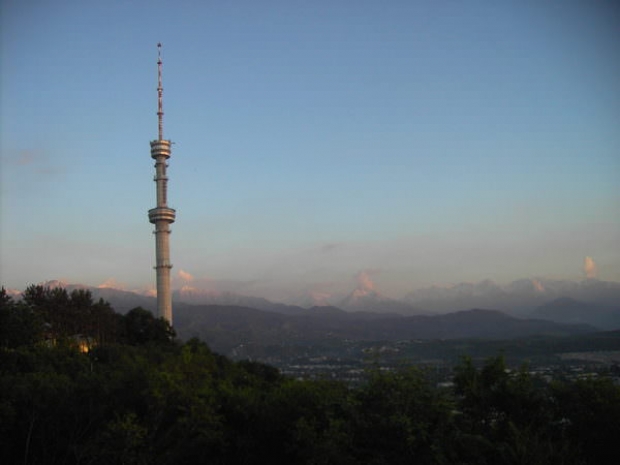 Алматы почти на сутки остался без телевидения