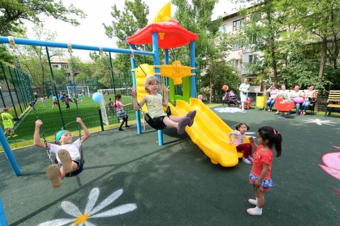 В новом районе Алматы открыта спортплощадка