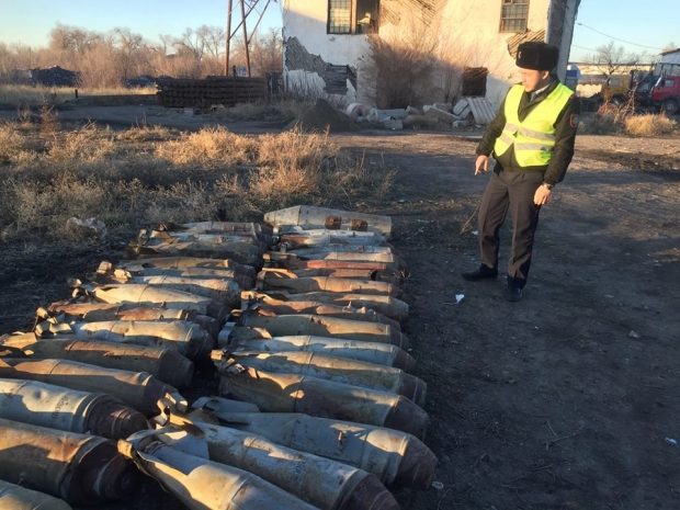 В Талдыкоргане в пункте приема металла нашли учебные авиационные бомбы