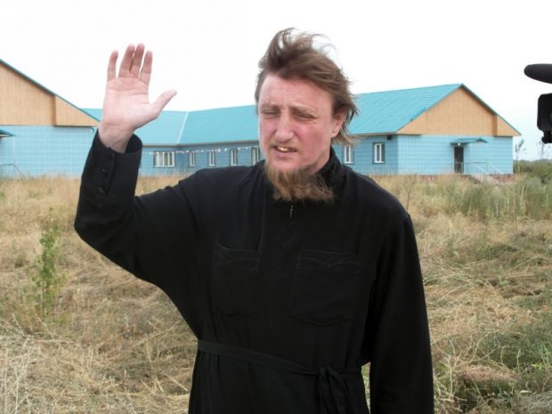 Отец Софроний покинул Казахстан