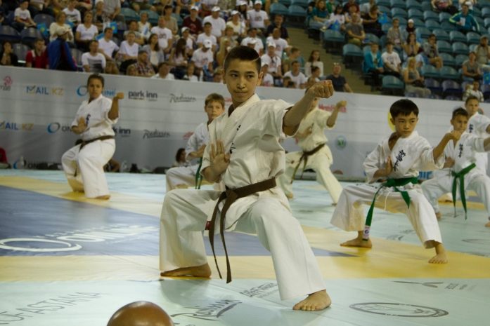 Чемпионат мира по шинкиокушинкай каратэ стартовал в Астане