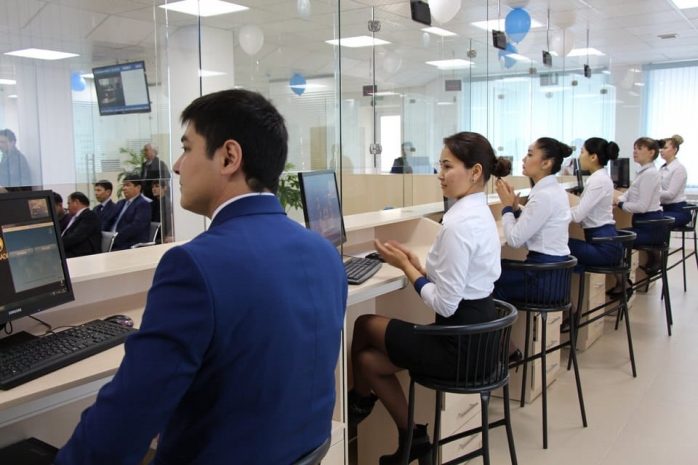 Мобильные группы ЦОНов выехали на рынки и в вузы