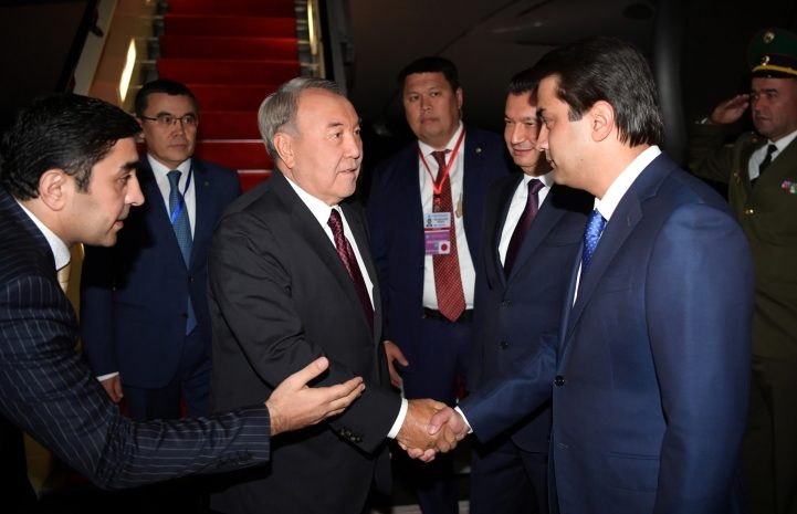 Нурсултан Назарбаев прибыл в Таджикистан