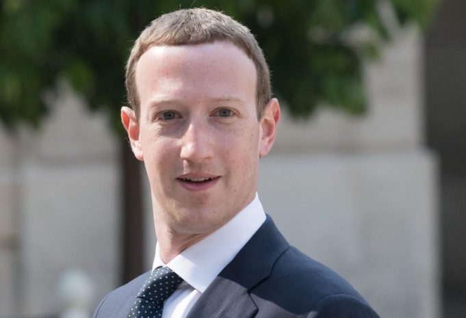 Обнаружен тайный аккаунт Цукерберга в китайском приложении