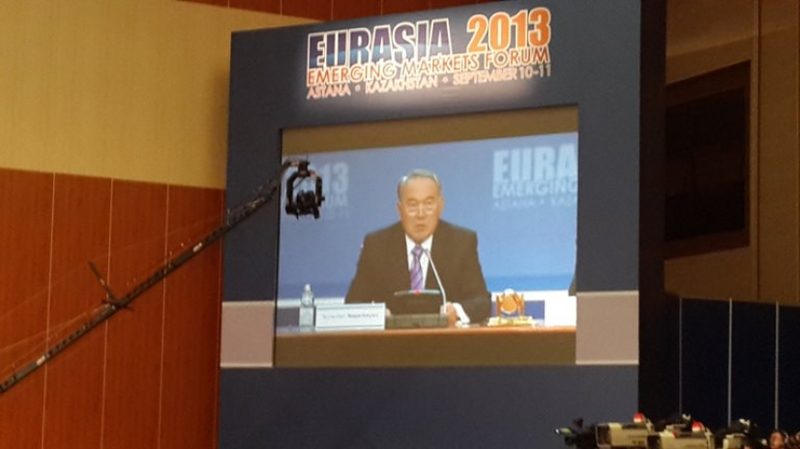 Назарбаев рассказал о сокращении доли госсобственности в РК