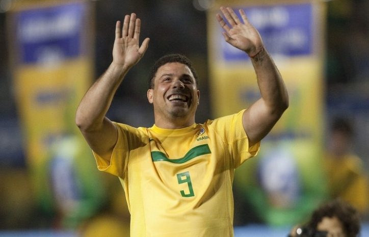 Роналдо опроверг сообщения о возобновлении карьеры