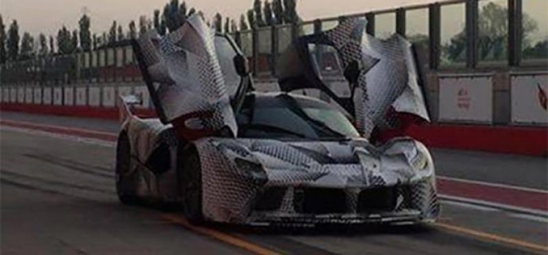 Гибрид LaFerrari XX представят в декабре