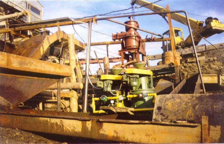 В Казахстане планируют добывать золото при помощи бактерий