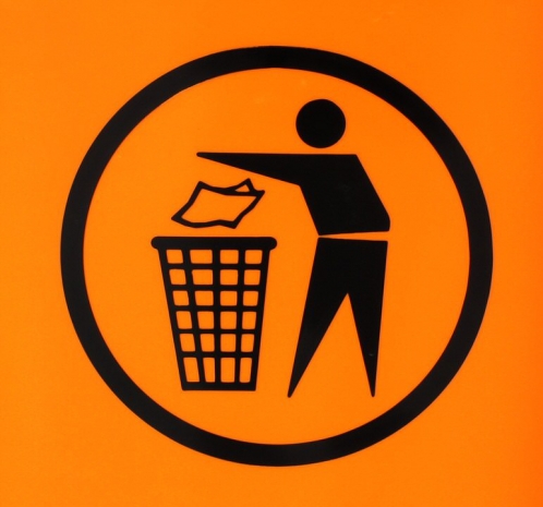 Уборщица выбросила инсталляцию за 10 000 евро