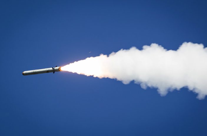 США рассказали об ударе иранской ракетой по саудовскому аэропорту