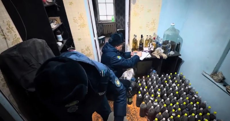 Экибастұзда жасырын самогоншыны полиция анықтады