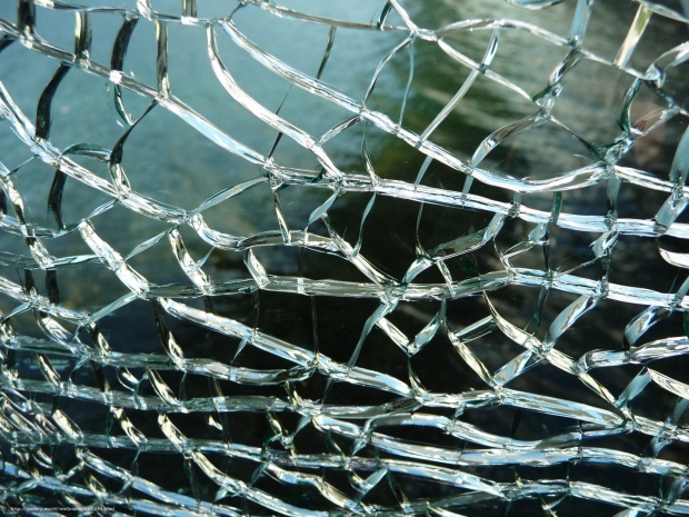 В Экибастузе на трехлетнего ребенка упал аквариумЭксклюзив