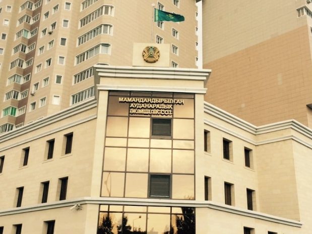 Суд рассмотрит дело о «золотом кортеже»