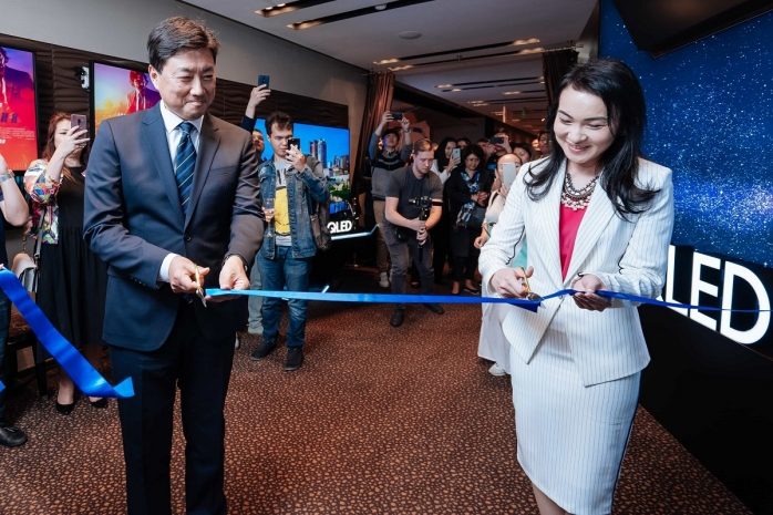 Новый кинотеатр QLED 8K презентовали в Алматы