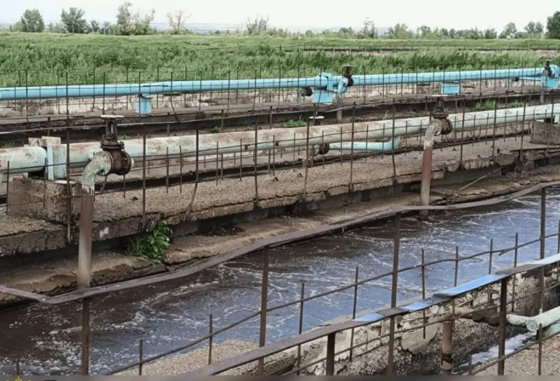 Сливали отходы: в сбросе стоков в реку Урал уличили российские предприятия