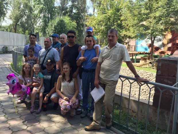 Ветераны спецподразделений Казахстана порадовали алматинского льва