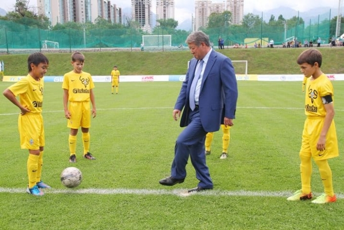 «Кайрат» будет тренировать детей